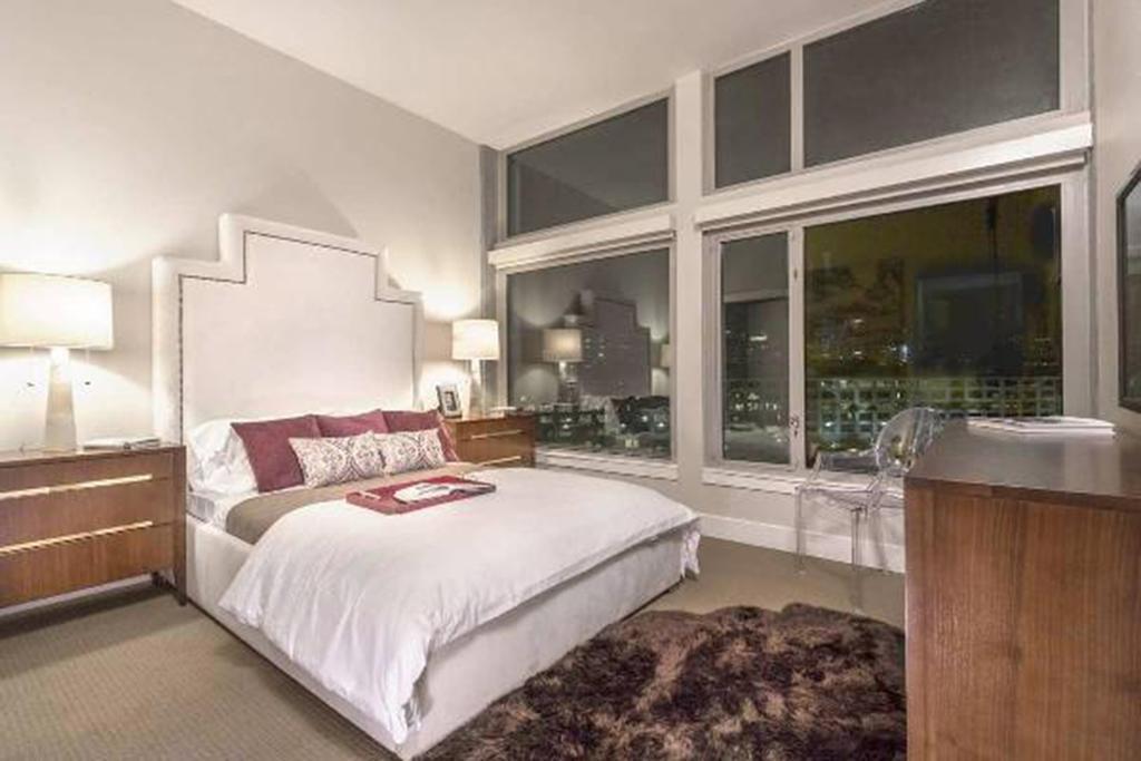Oakwood At 399 Fremont *